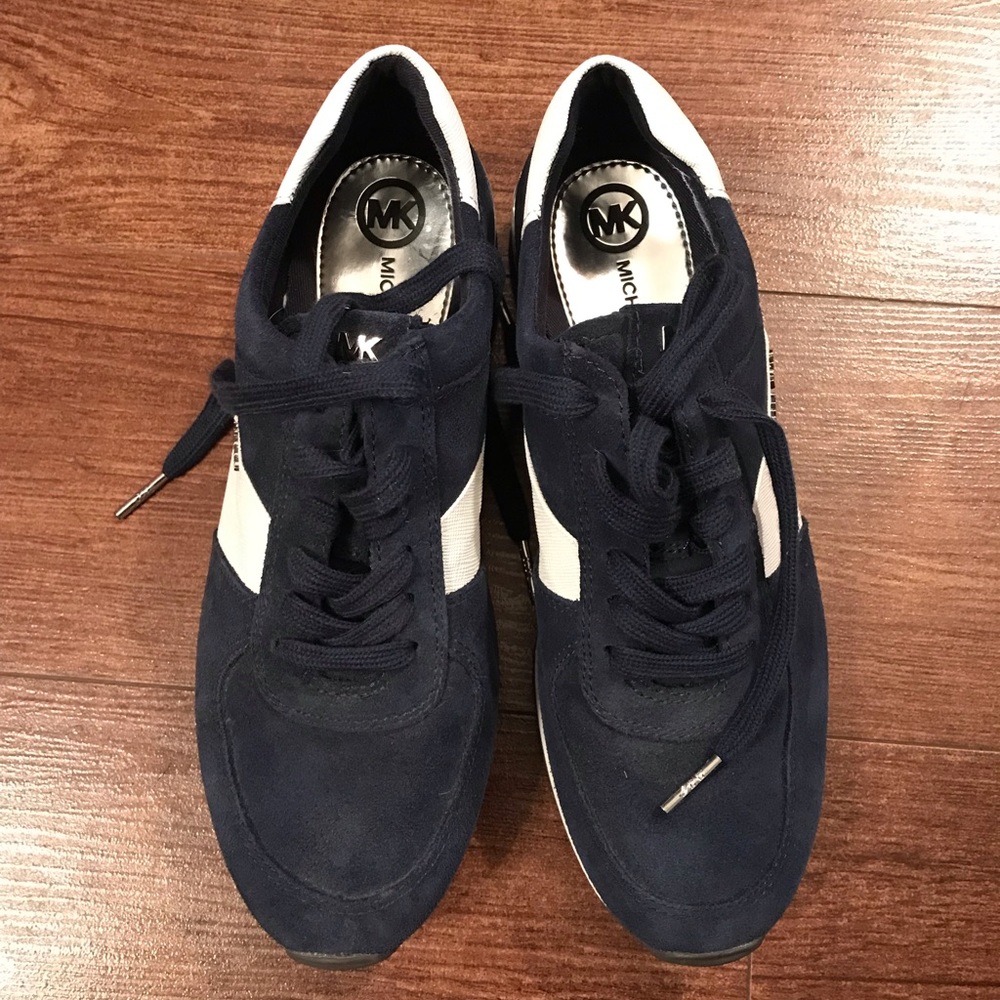Michael Kors Navy Sneaker
